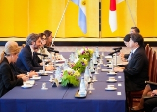 Reunión y almuerzo de trabajo de los Ministros de Relaciones Exteriores de Japón y Argentina 2