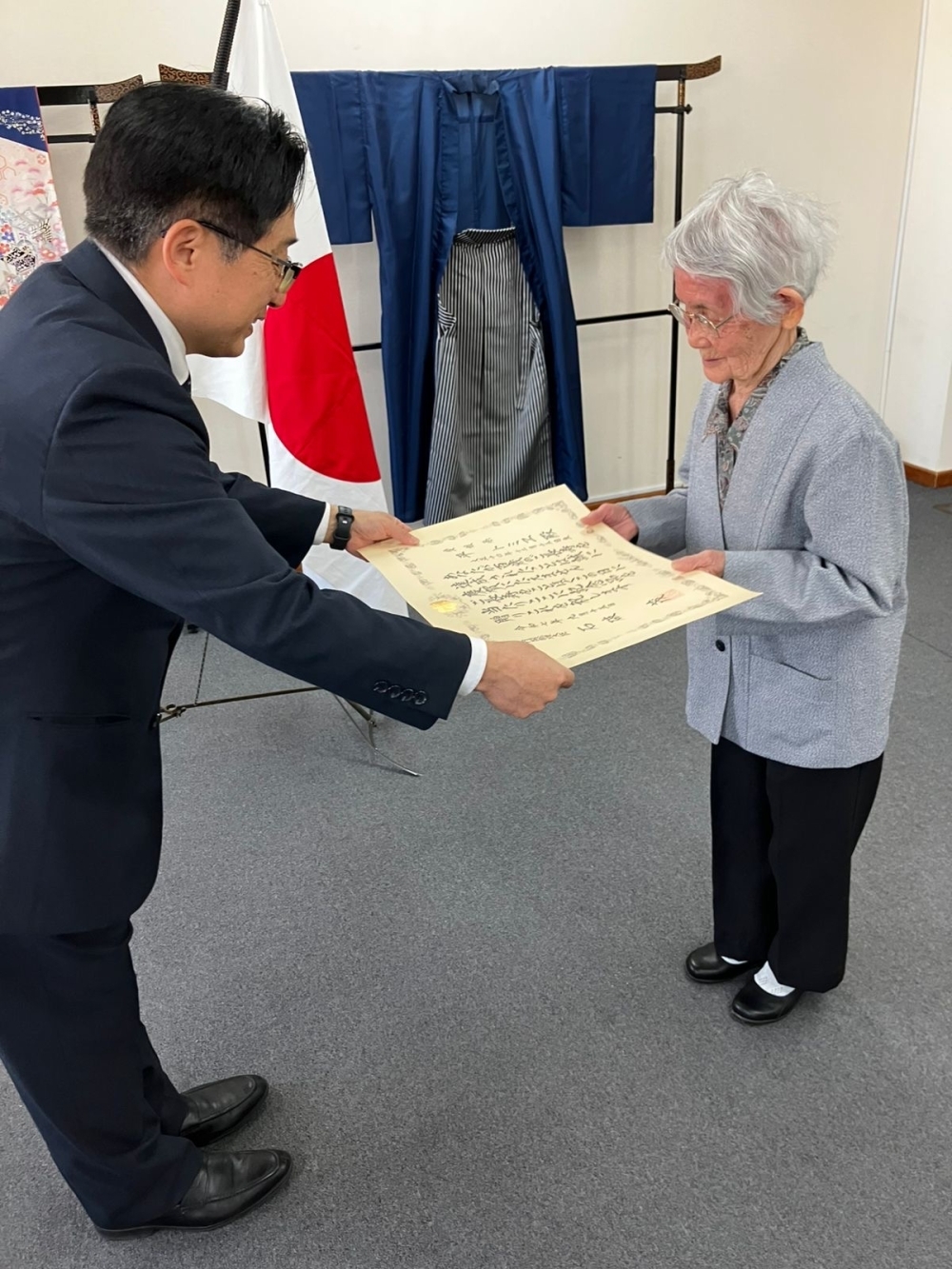 平トミエ百歳表彰